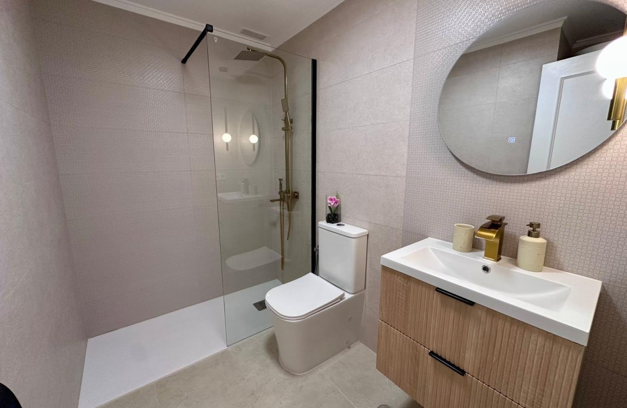 Revente - Appartement -
Torrevieja - Estacion De Autobuses
