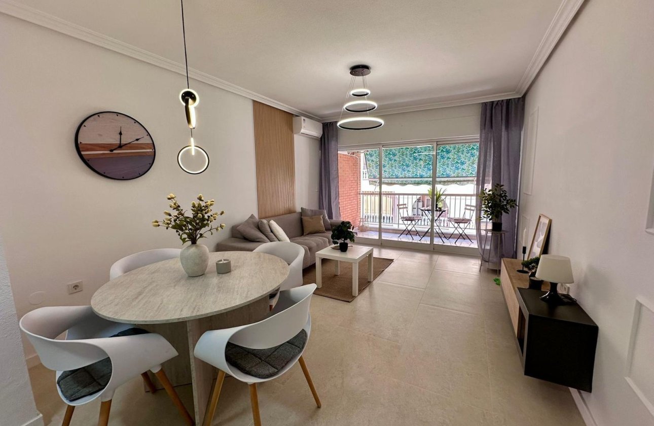 Revente - Appartement -
Torrevieja - Estacion De Autobuses