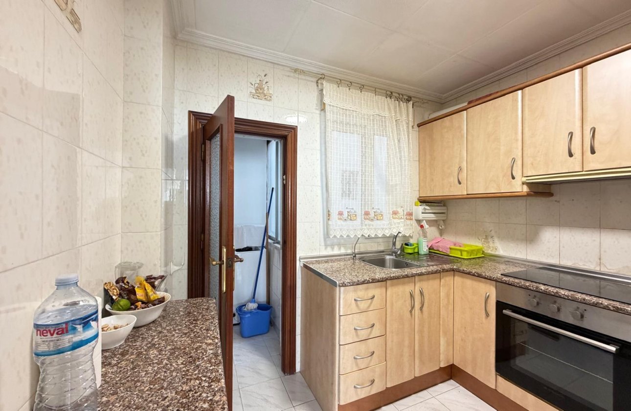 Revente - Appartement -
Torrevieja - Estacion De Autobuses