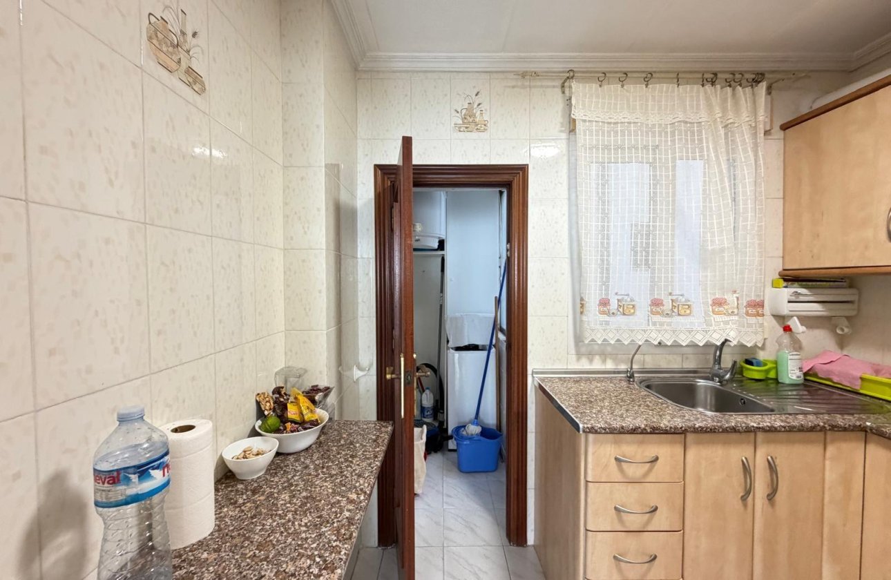 Revente - Appartement -
Torrevieja - Estacion De Autobuses