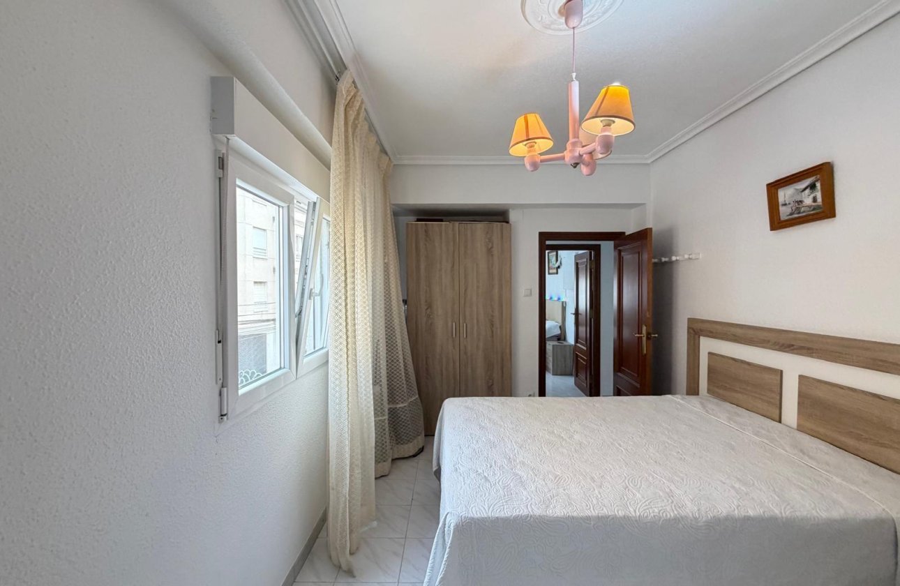 Revente - Appartement -
Torrevieja - Estacion De Autobuses