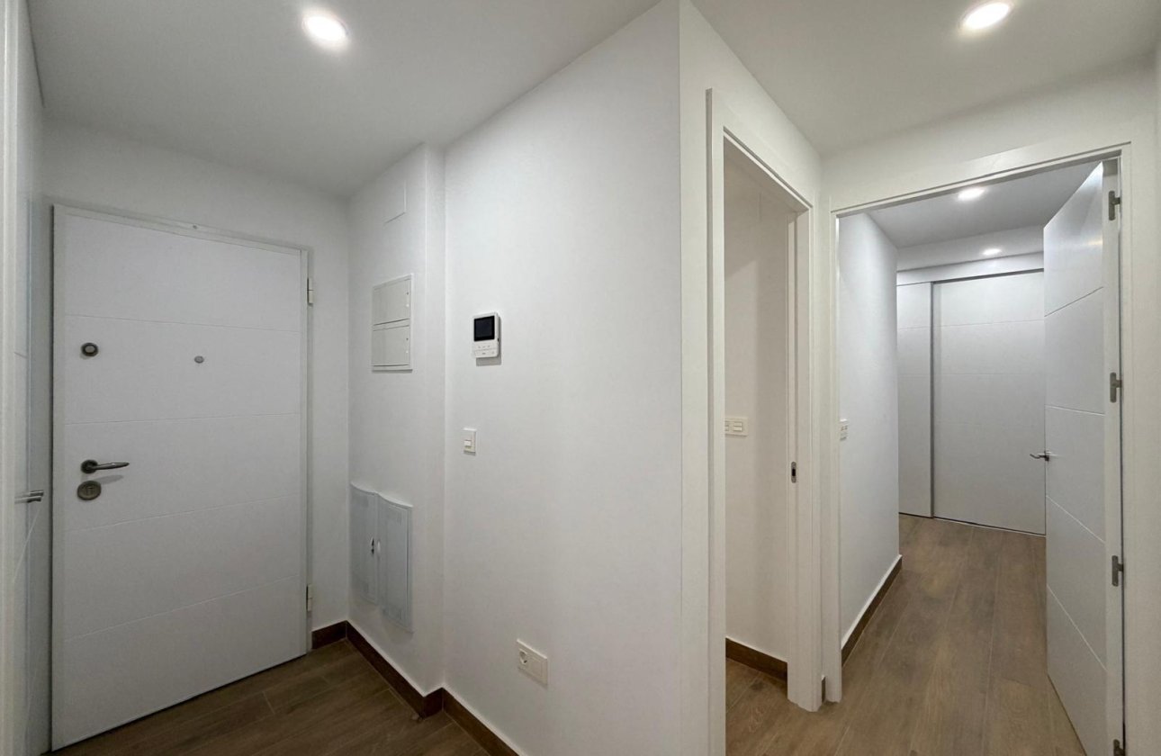 Revente - Appartement -
Torrevieja - Estacion De Autobuses