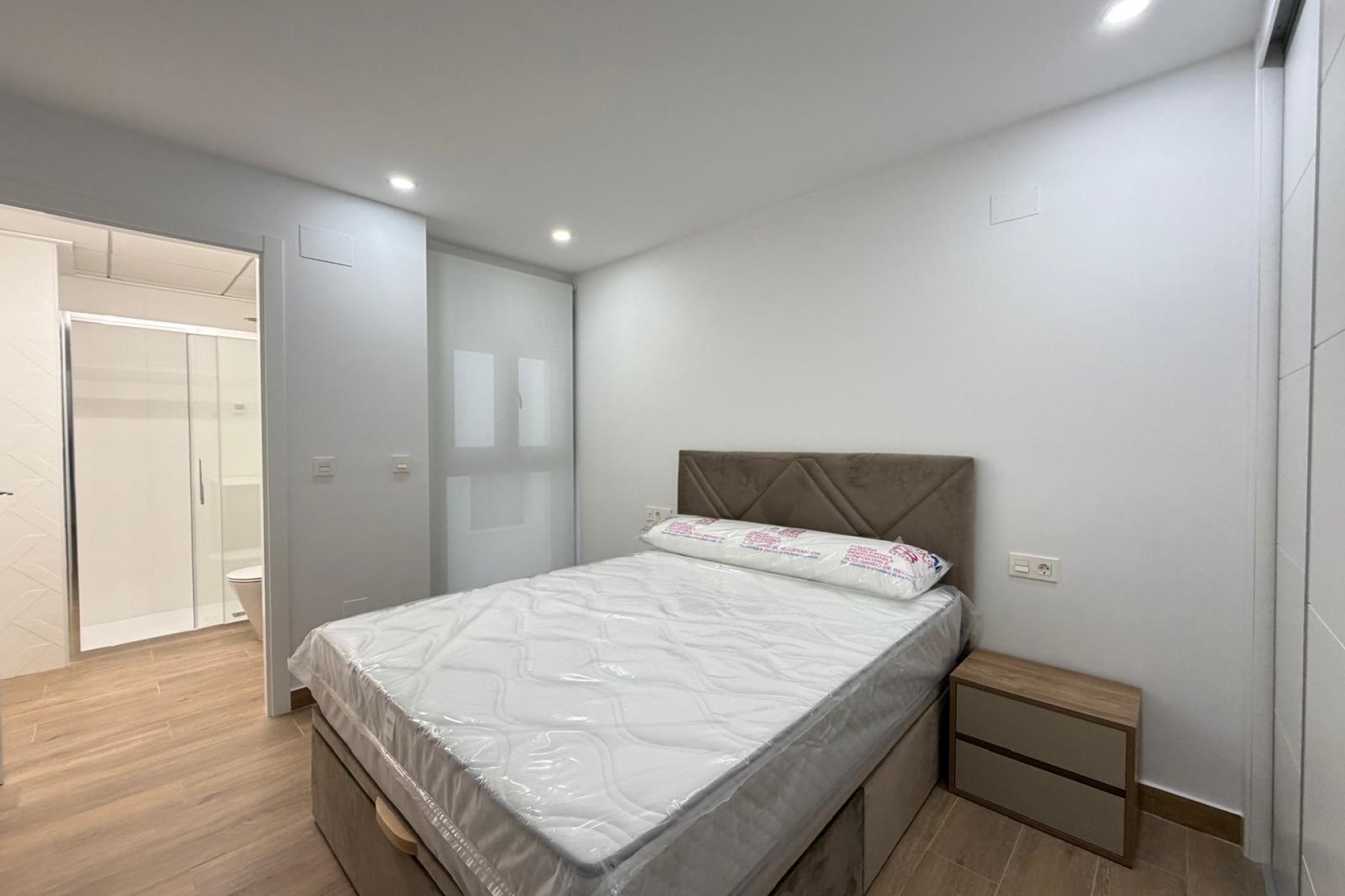 Revente - Appartement -
Torrevieja - Estacion De Autobuses