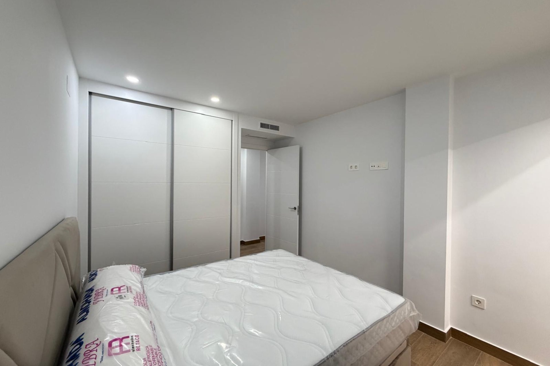 Revente - Appartement -
Torrevieja - Estacion De Autobuses