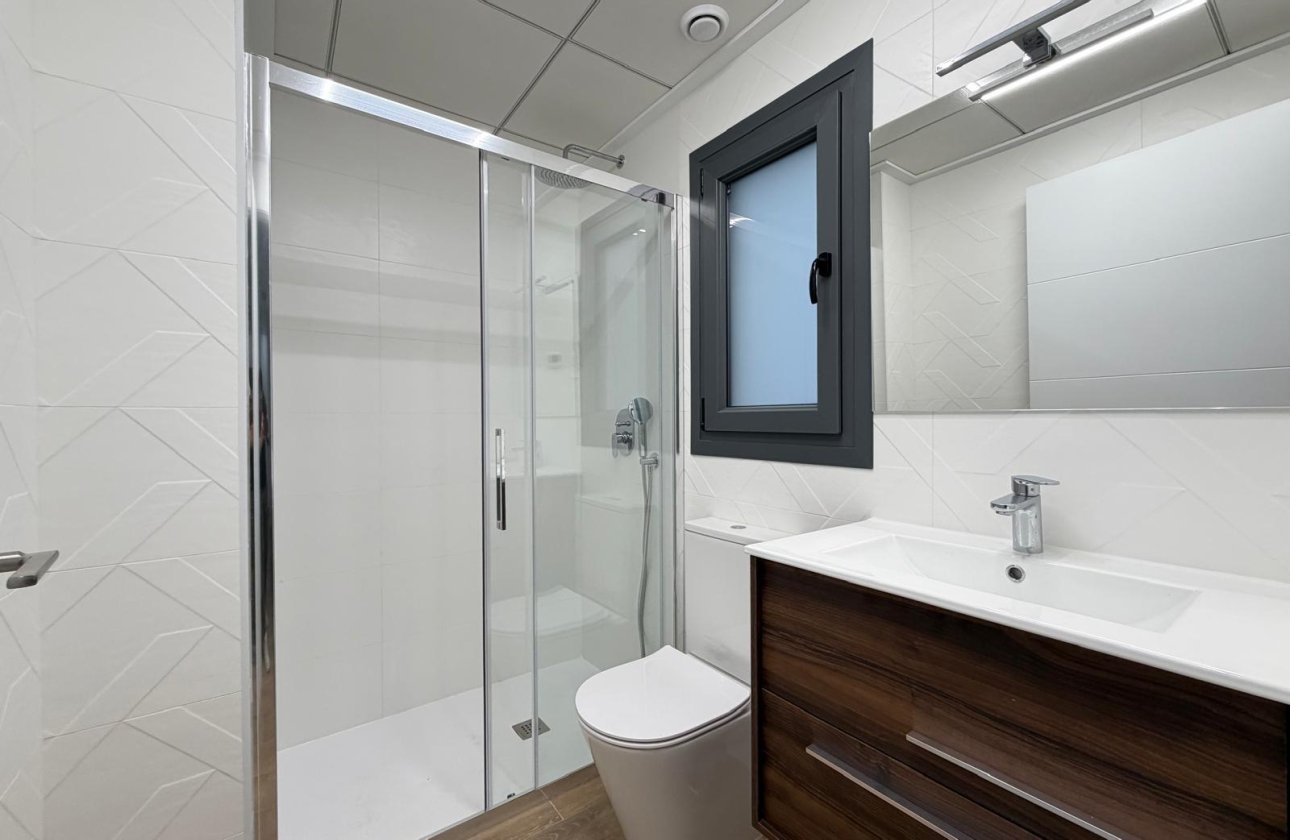 Revente - Appartement -
Torrevieja - Estacion De Autobuses