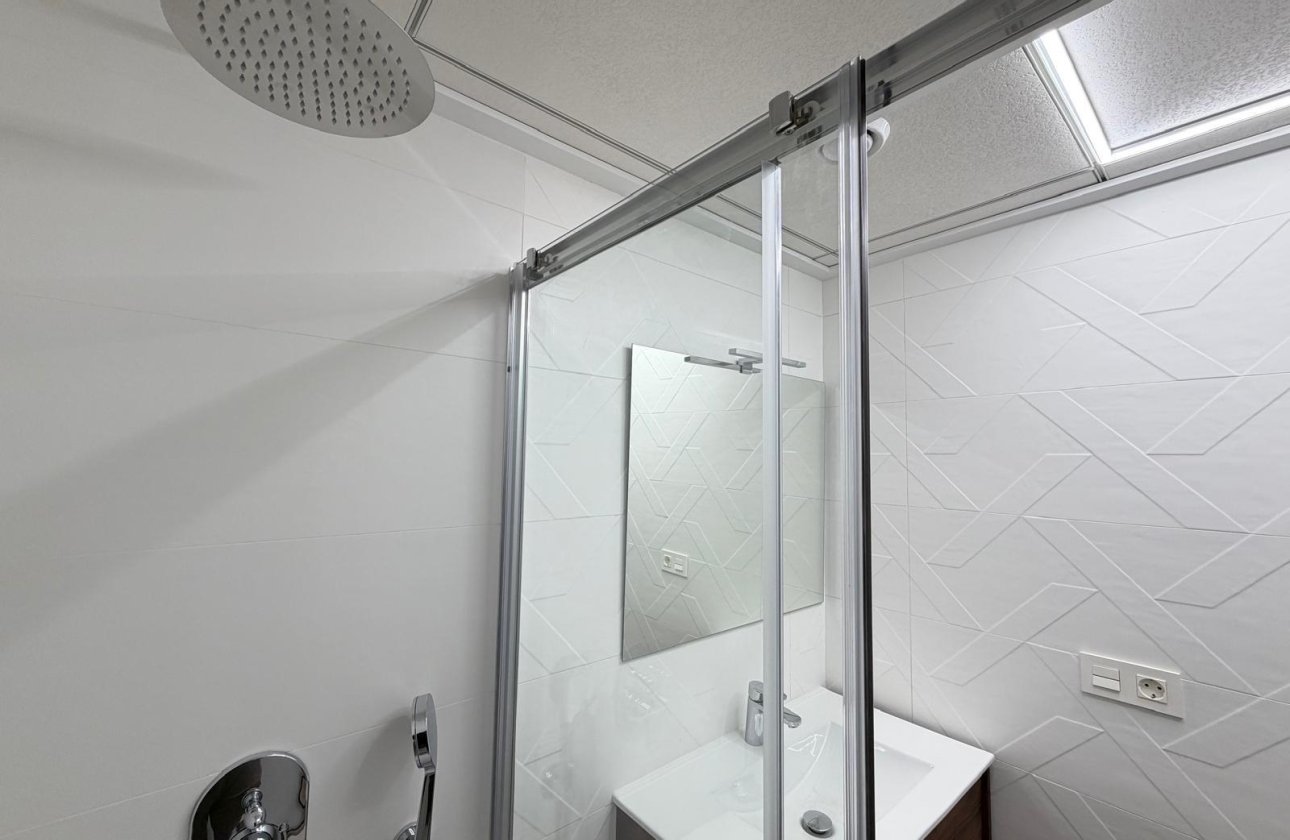 Revente - Appartement -
Torrevieja - Estacion De Autobuses