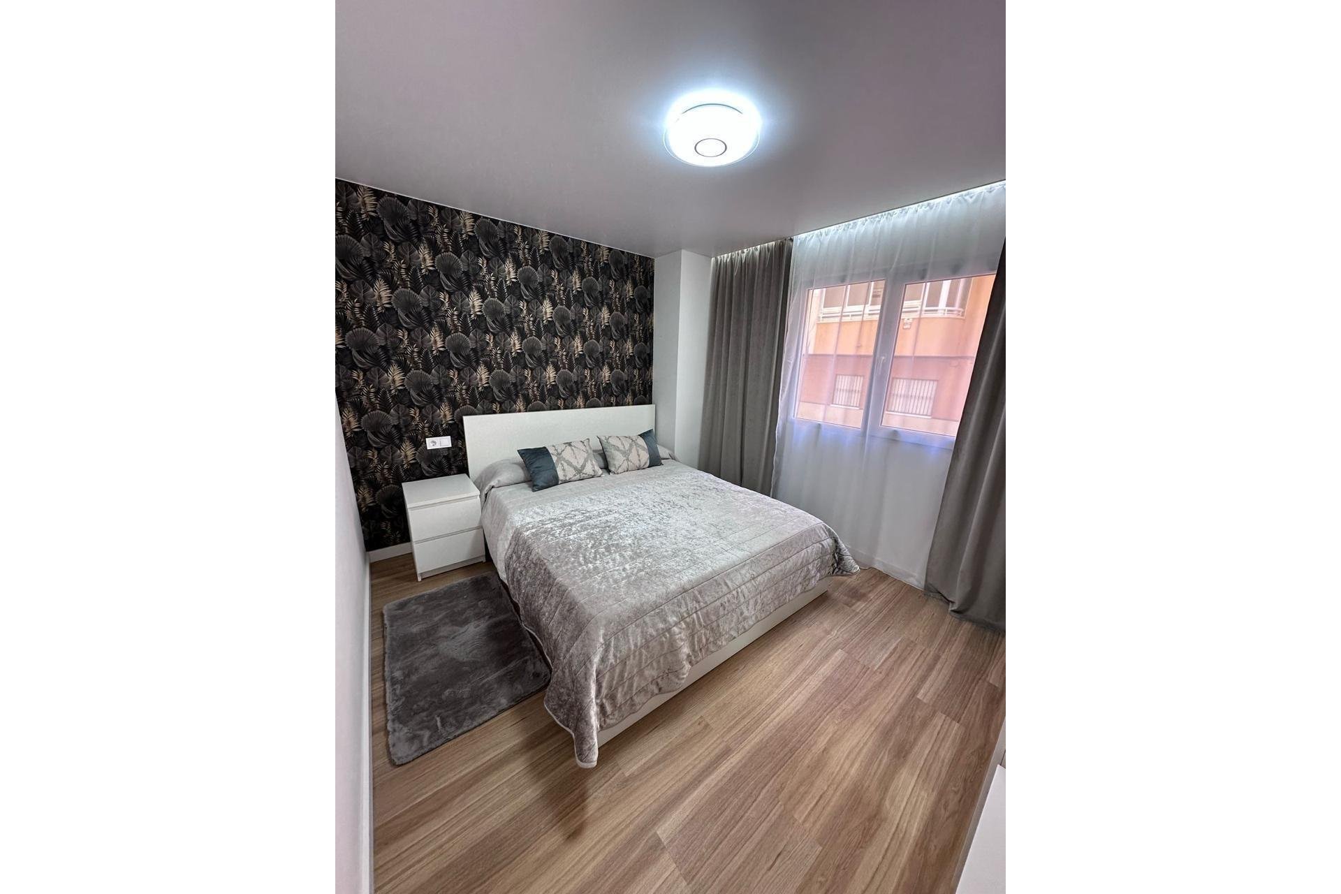 Revente - Appartement -
Torrevieja - Estacion De Autobuses