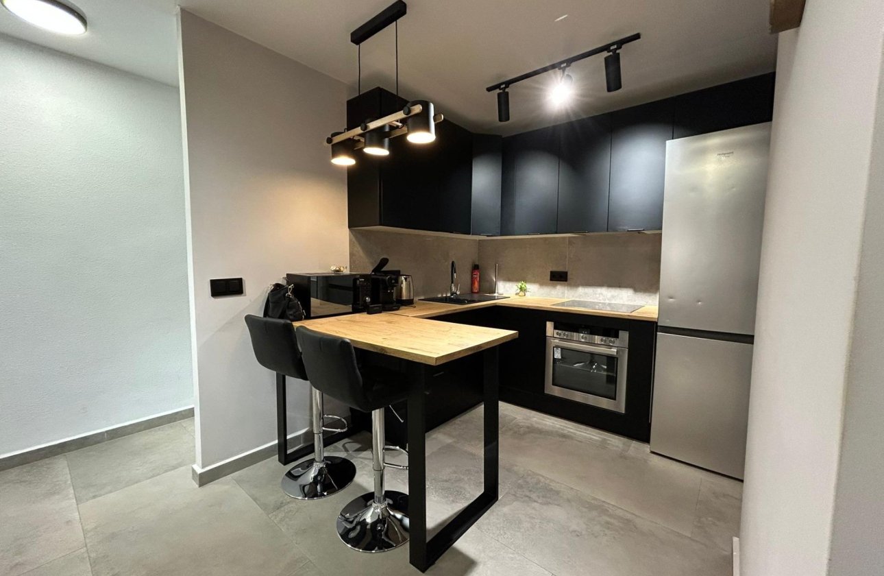 Revente - Appartement -
Torrevieja - Estacion De Autobuses