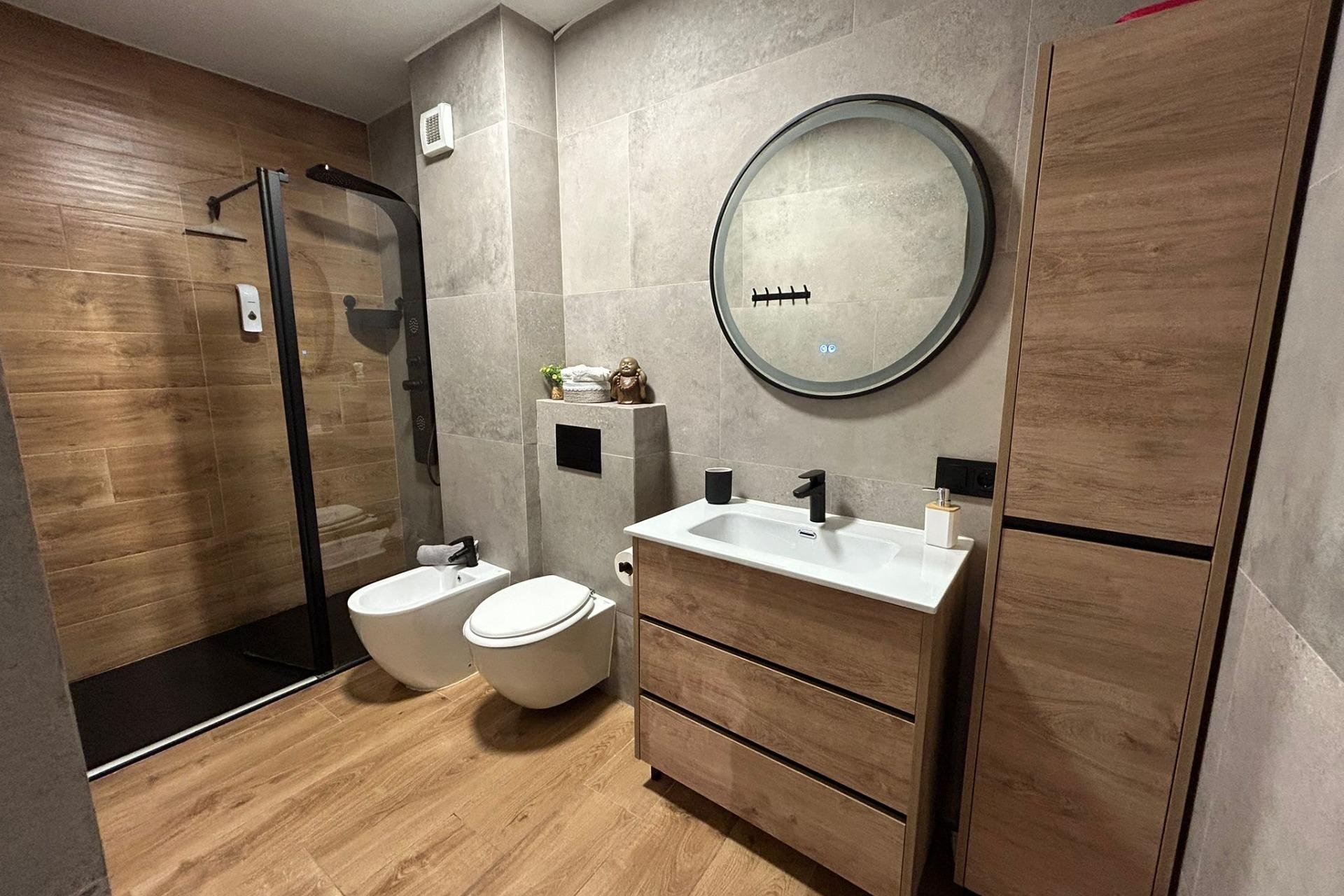 Revente - Appartement -
Torrevieja - Estacion De Autobuses