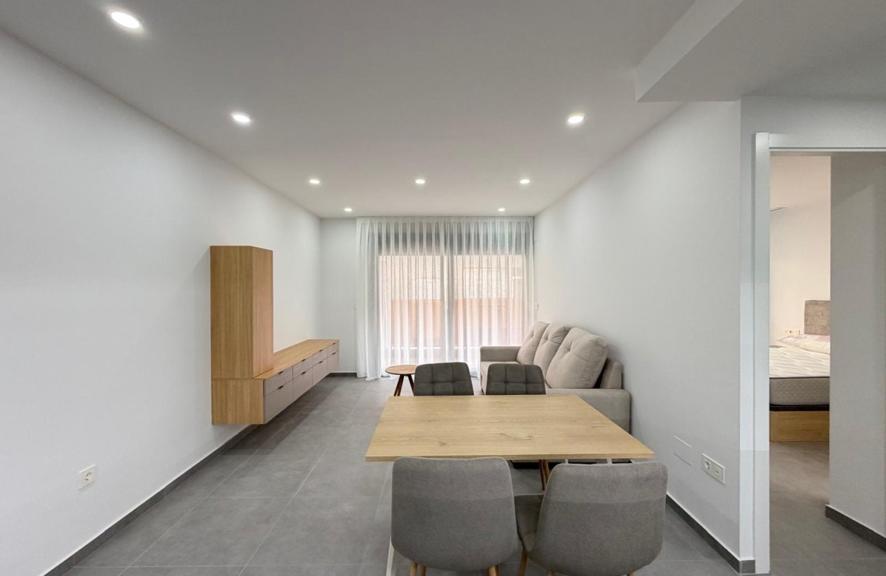 Revente - Appartement -
Torrevieja - Estacion De Autobuses