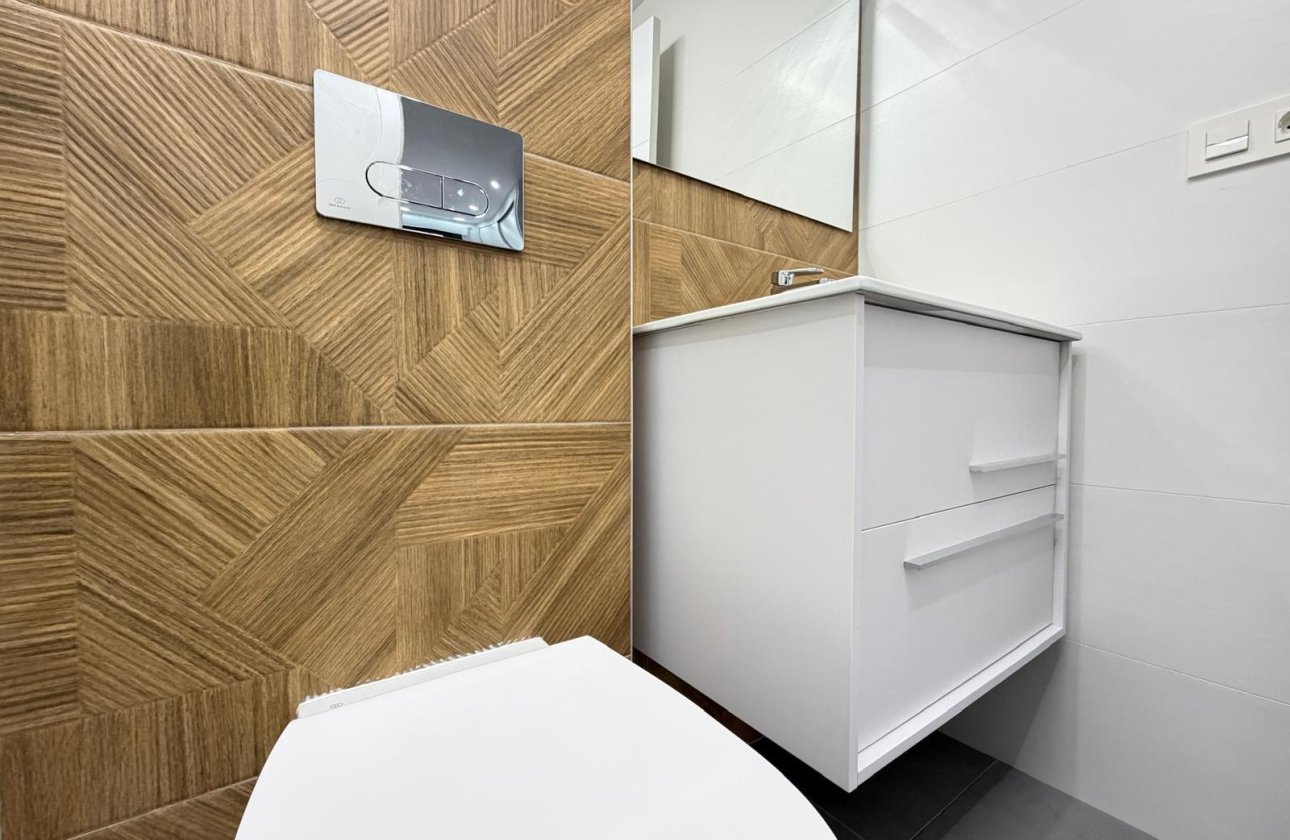 Revente - Appartement -
Torrevieja - Estacion De Autobuses