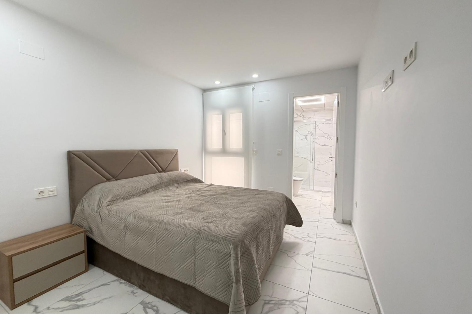 Revente - Appartement -
Torrevieja - Estacion De Autobuses