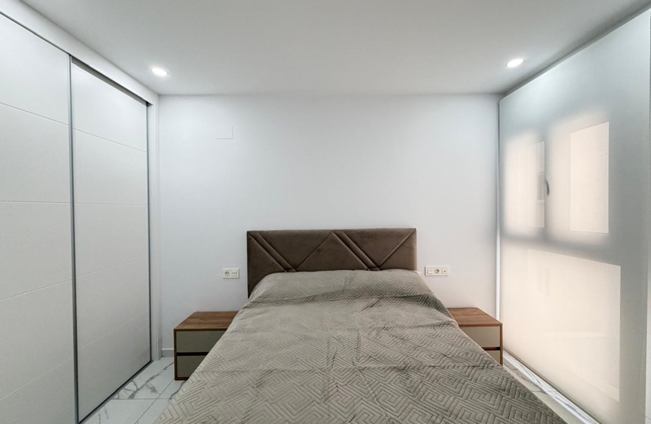 Revente - Appartement -
Torrevieja - Estacion De Autobuses