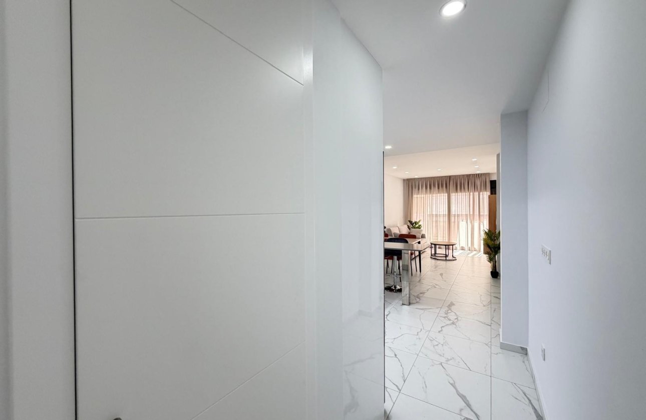 Revente - Appartement -
Torrevieja - Estacion De Autobuses