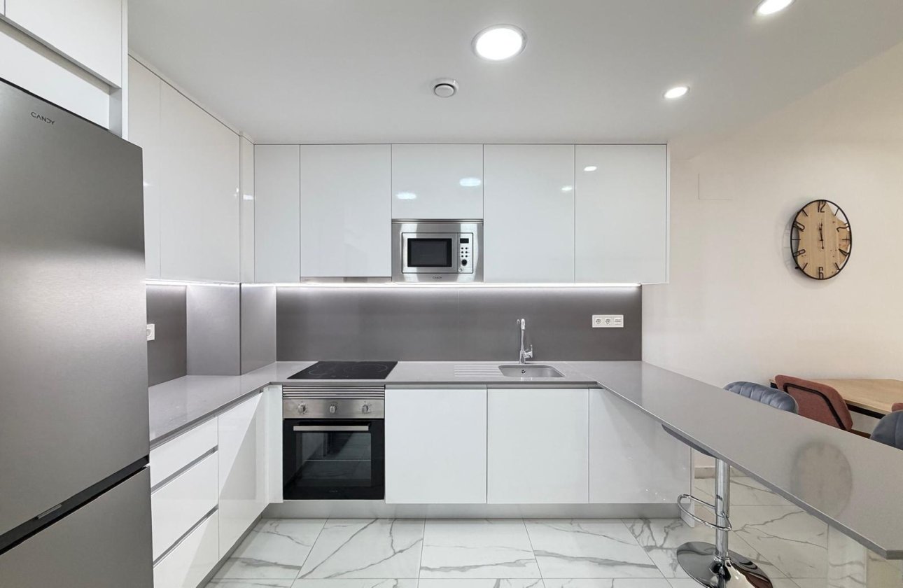 Revente - Appartement -
Torrevieja - Estacion De Autobuses
