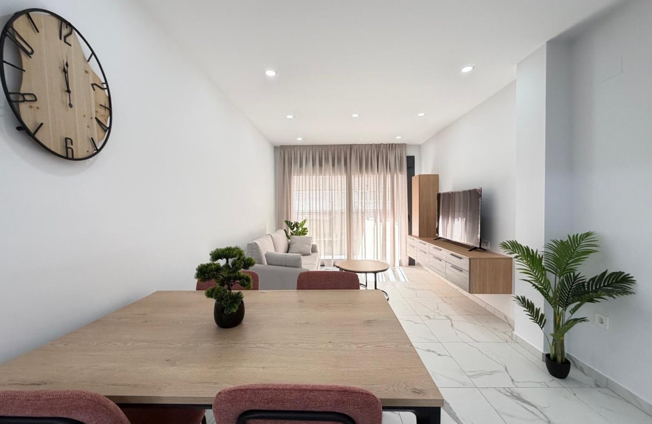 Revente - Appartement -
Torrevieja - Estacion De Autobuses