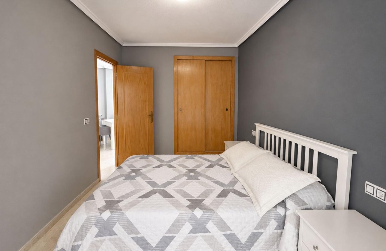 Revente - Appartement -
Torrevieja - Estacion De Autobuses
