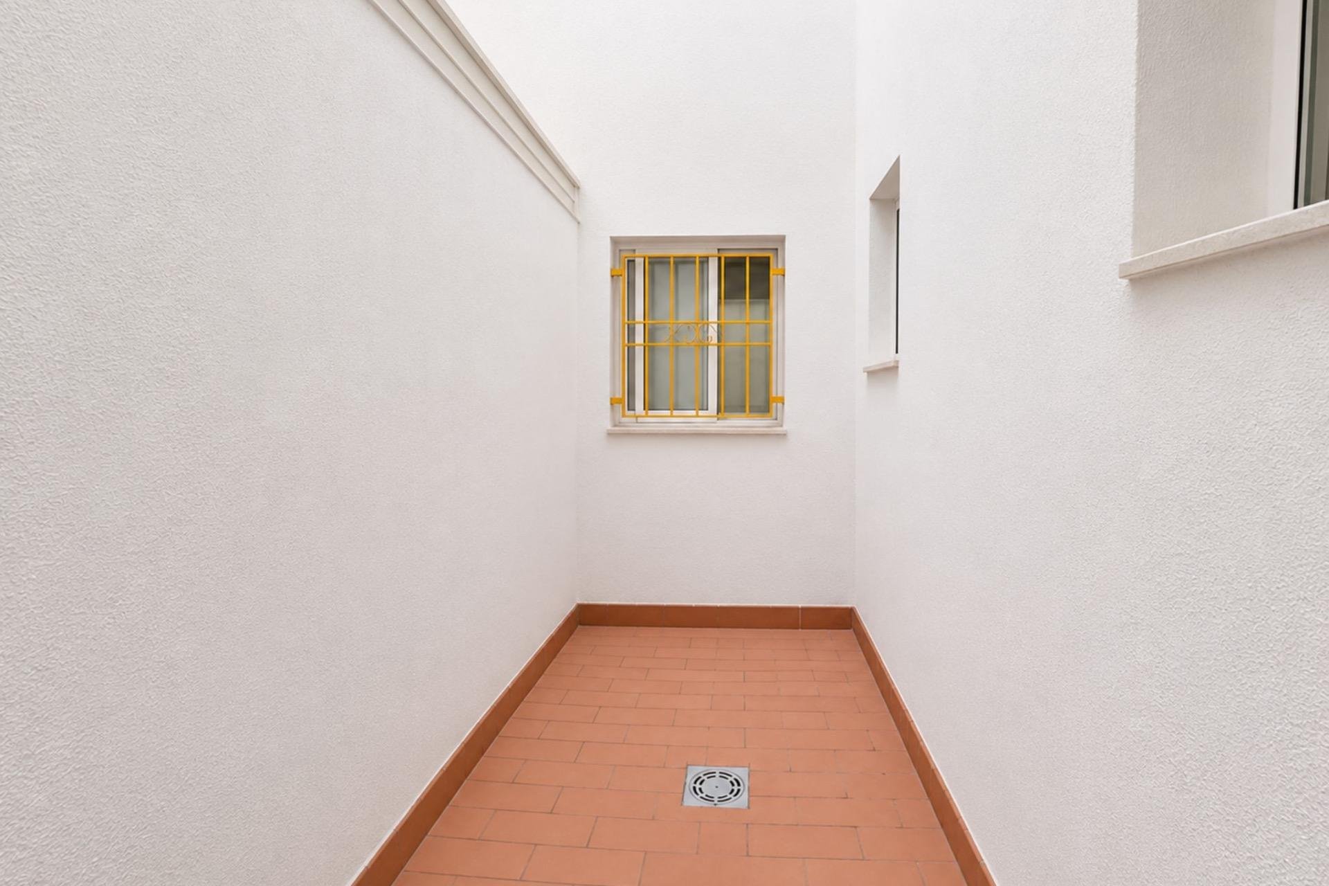 Revente - Appartement -
Torrevieja - Estacion De Autobuses
