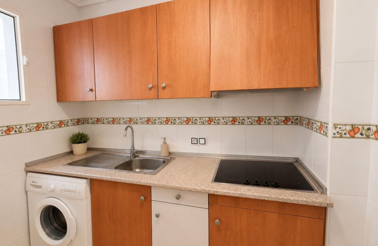 Revente - Appartement -
Torrevieja - Estacion De Autobuses