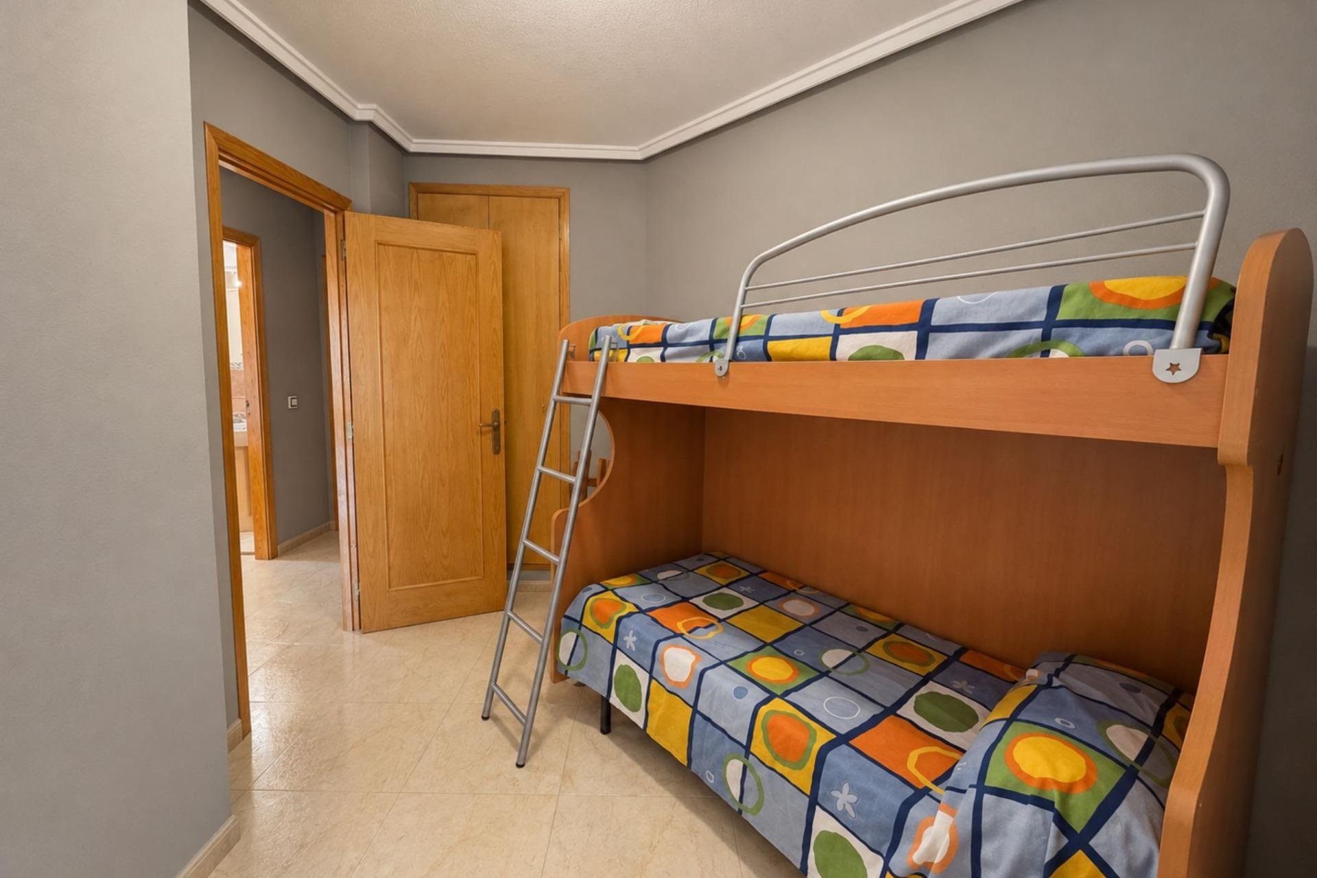Revente - Appartement -
Torrevieja - Estacion De Autobuses