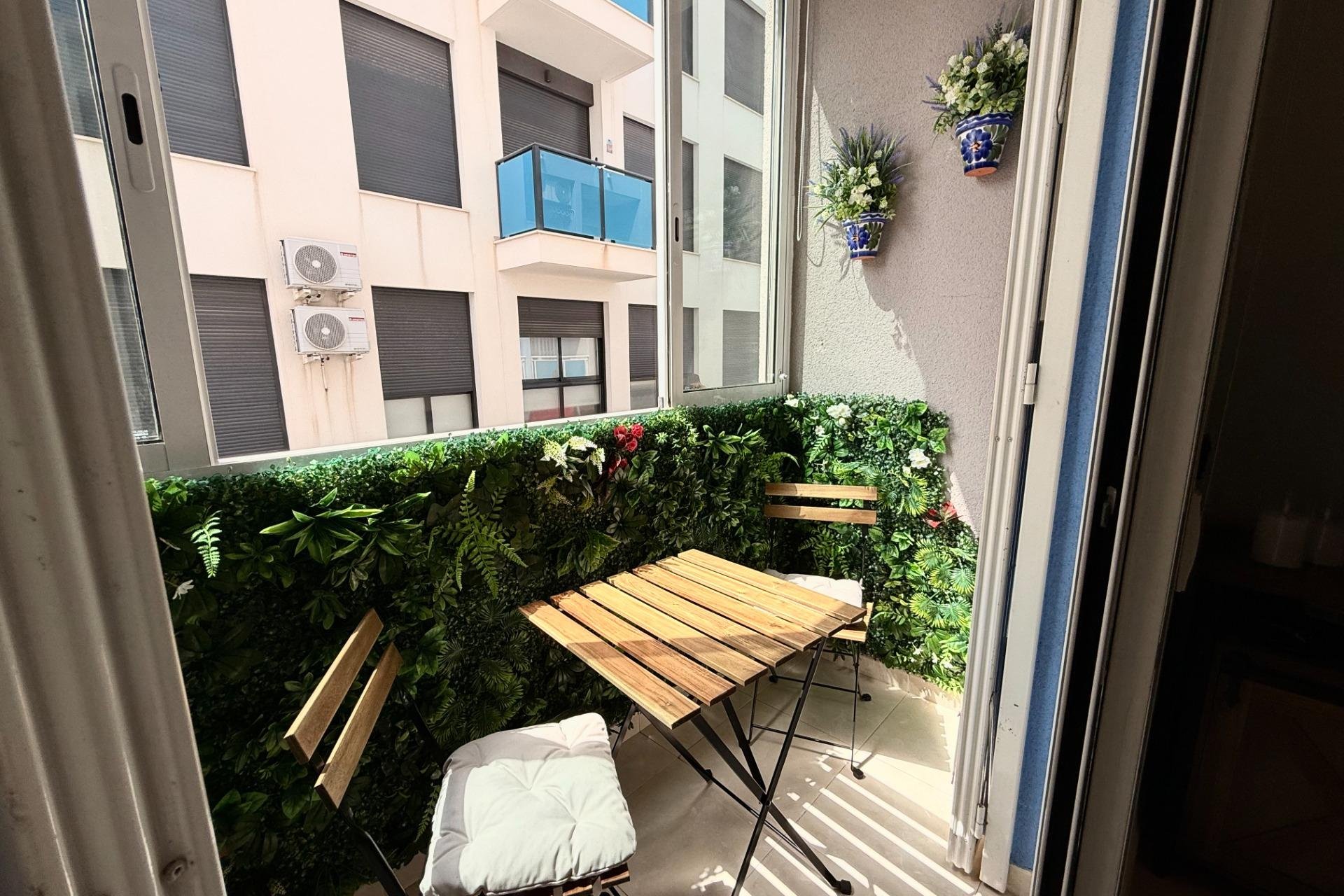 Revente - Appartement -
Torrevieja - Estacion De Autobuses