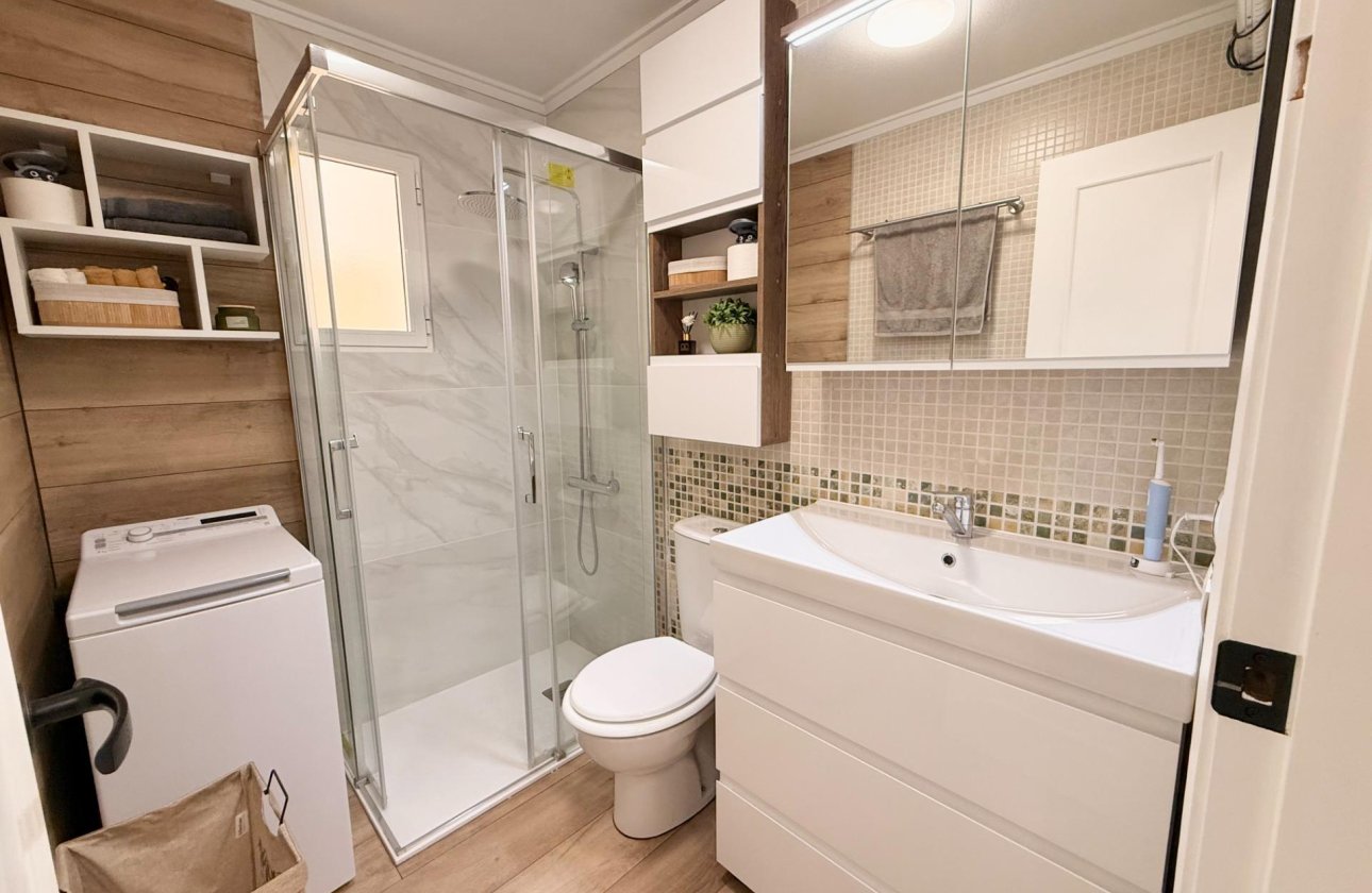 Revente - Appartement -
Torrevieja - Estacion De Autobuses