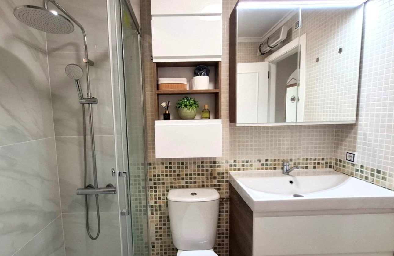 Revente - Appartement -
Torrevieja - Estacion De Autobuses