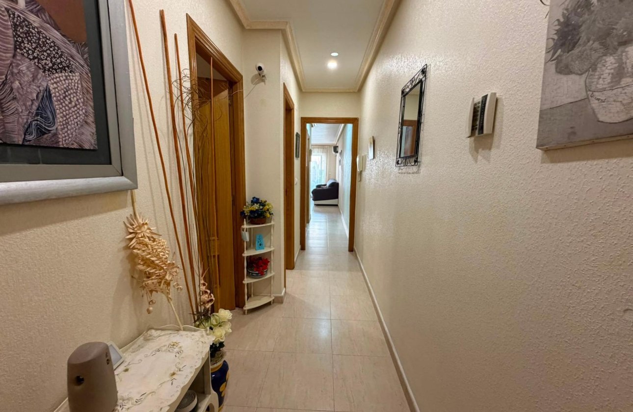 Revente - Appartement -
Torrevieja - Estacion De Autobuses