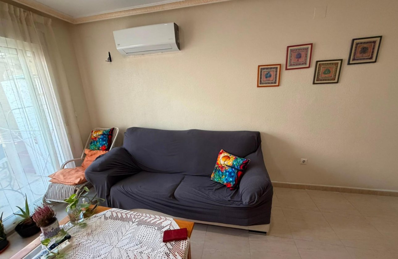 Revente - Appartement -
Torrevieja - Estacion De Autobuses