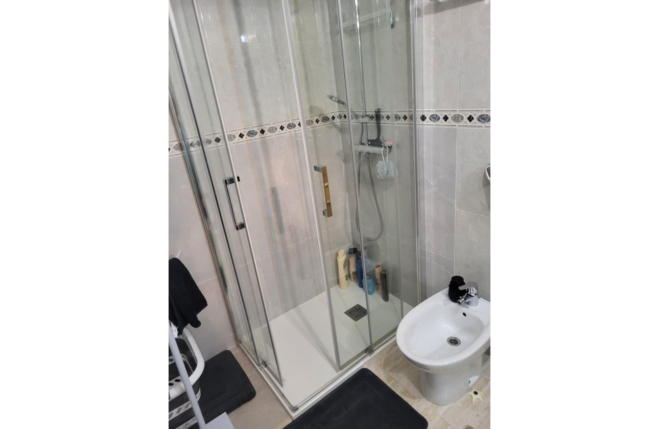 Revente - Appartement -
Torrevieja - Estacion De Autobuses