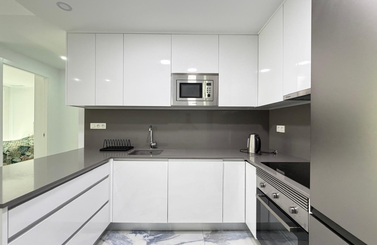 Revente - Appartement -
Torrevieja - Estacion De Autobuses