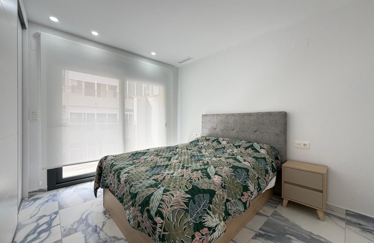 Revente - Appartement -
Torrevieja - Estacion De Autobuses