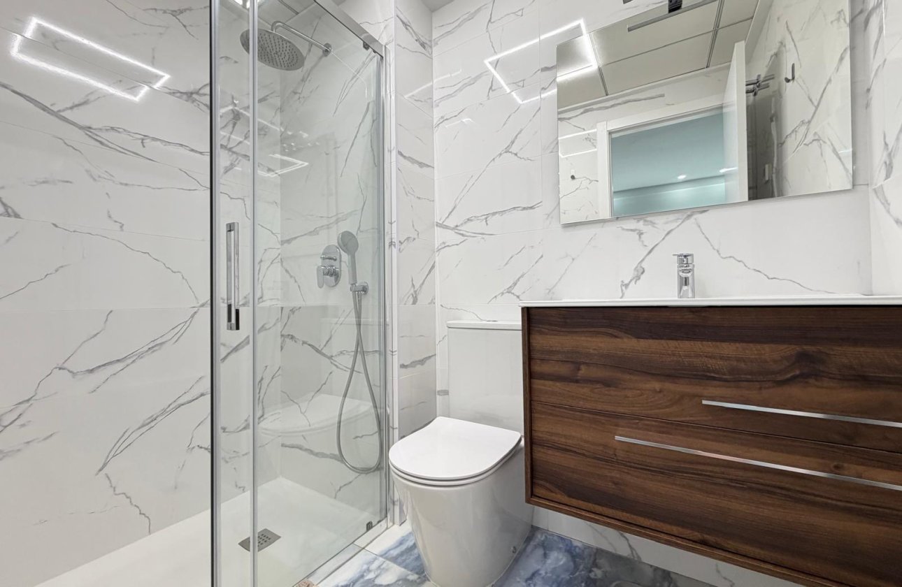 Revente - Appartement -
Torrevieja - Estacion De Autobuses