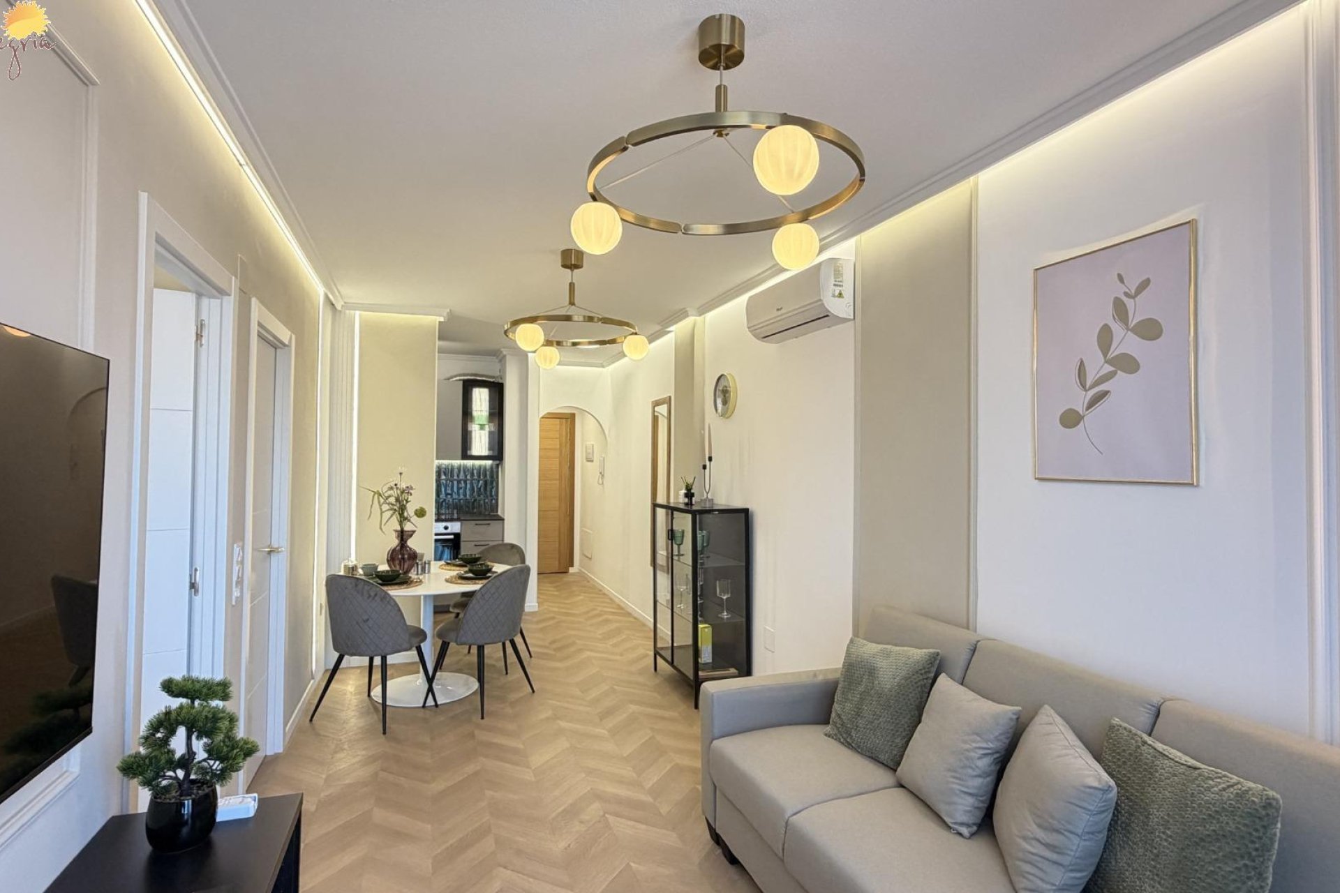 Revente - Appartement -
Torrevieja - Estacion De Autobuses