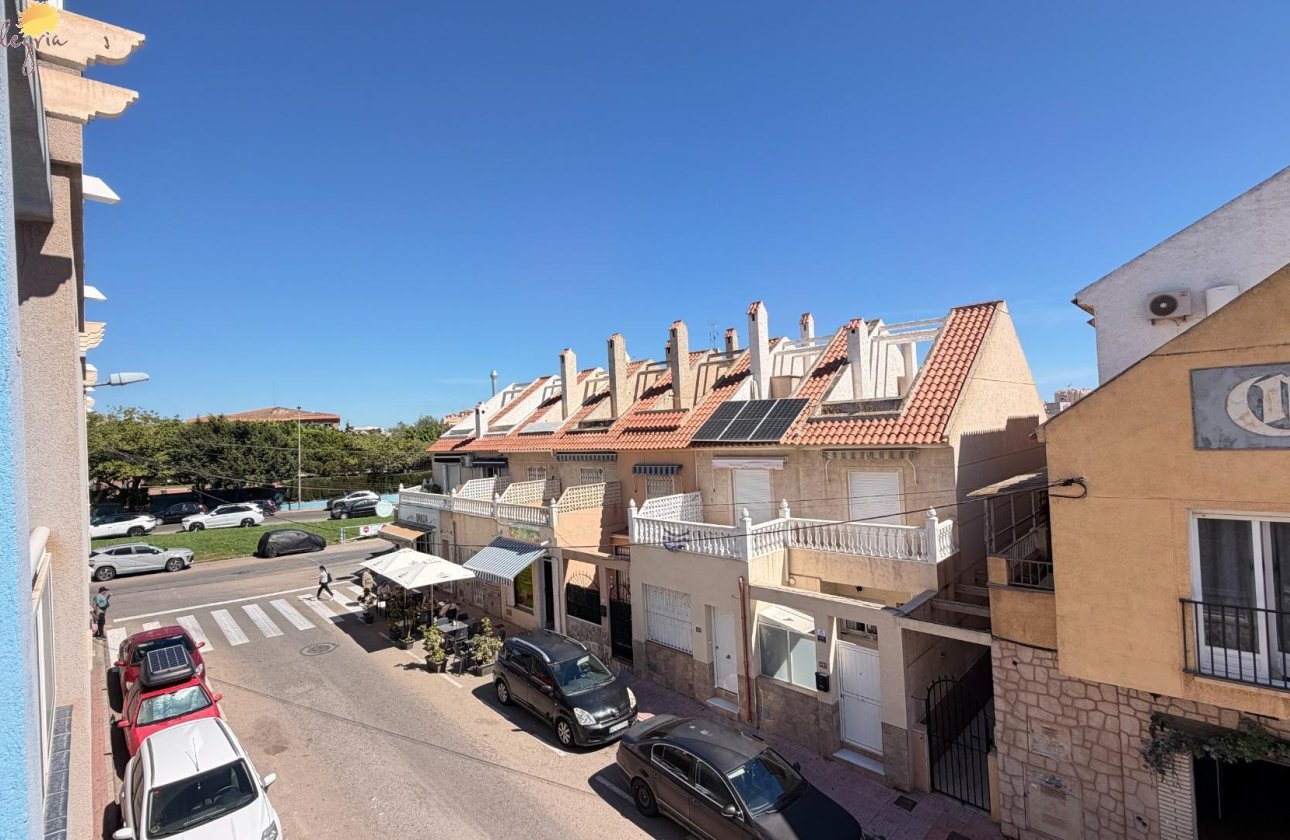 Revente - Appartement -
Torrevieja - Estacion De Autobuses
