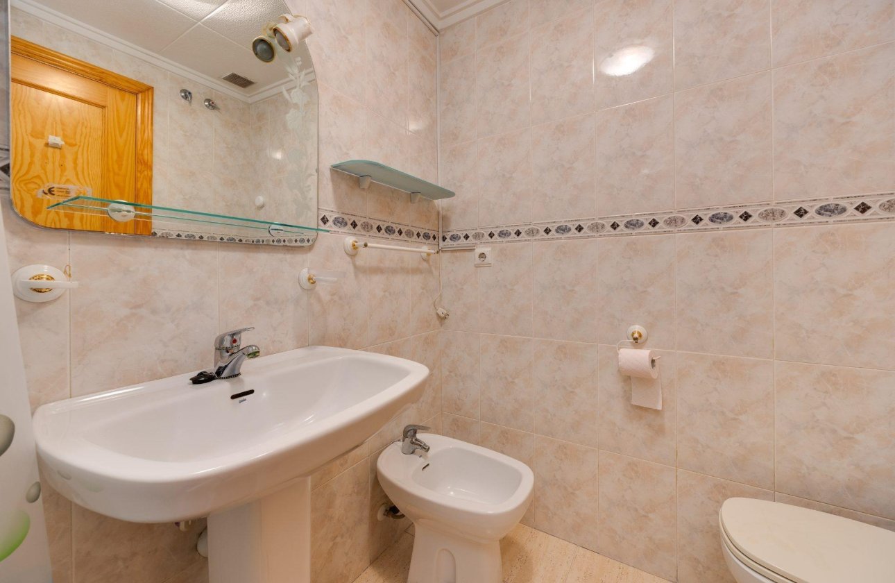 Revente - Appartement -
Torrevieja - Estacion De Autobuses