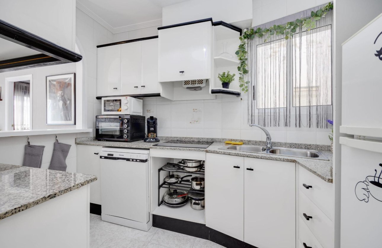 Revente - Appartement -
Torrevieja - Estacion De Autobuses