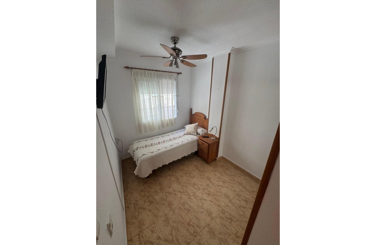 Revente - Appartement -
Torrevieja - Habaneras