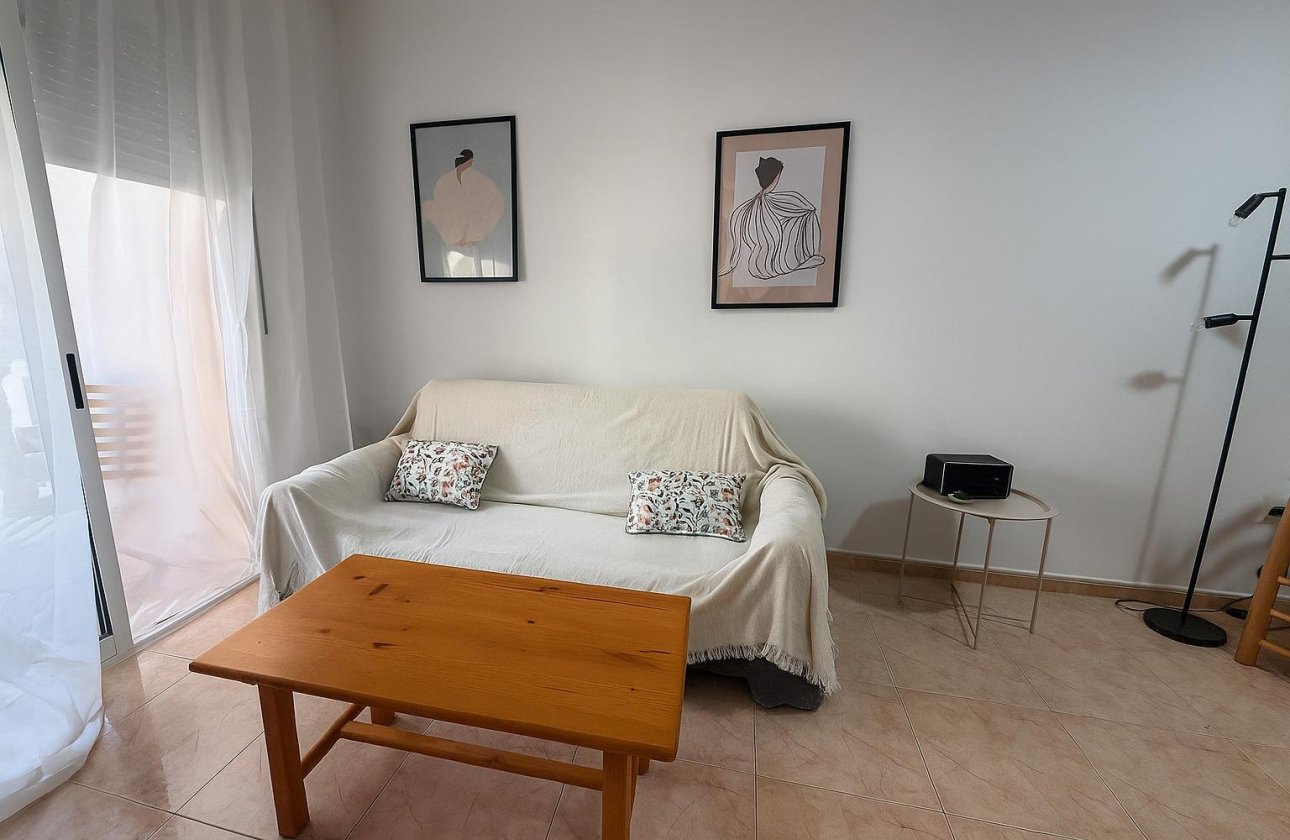 Revente - Appartement -
Torrevieja - Habaneras