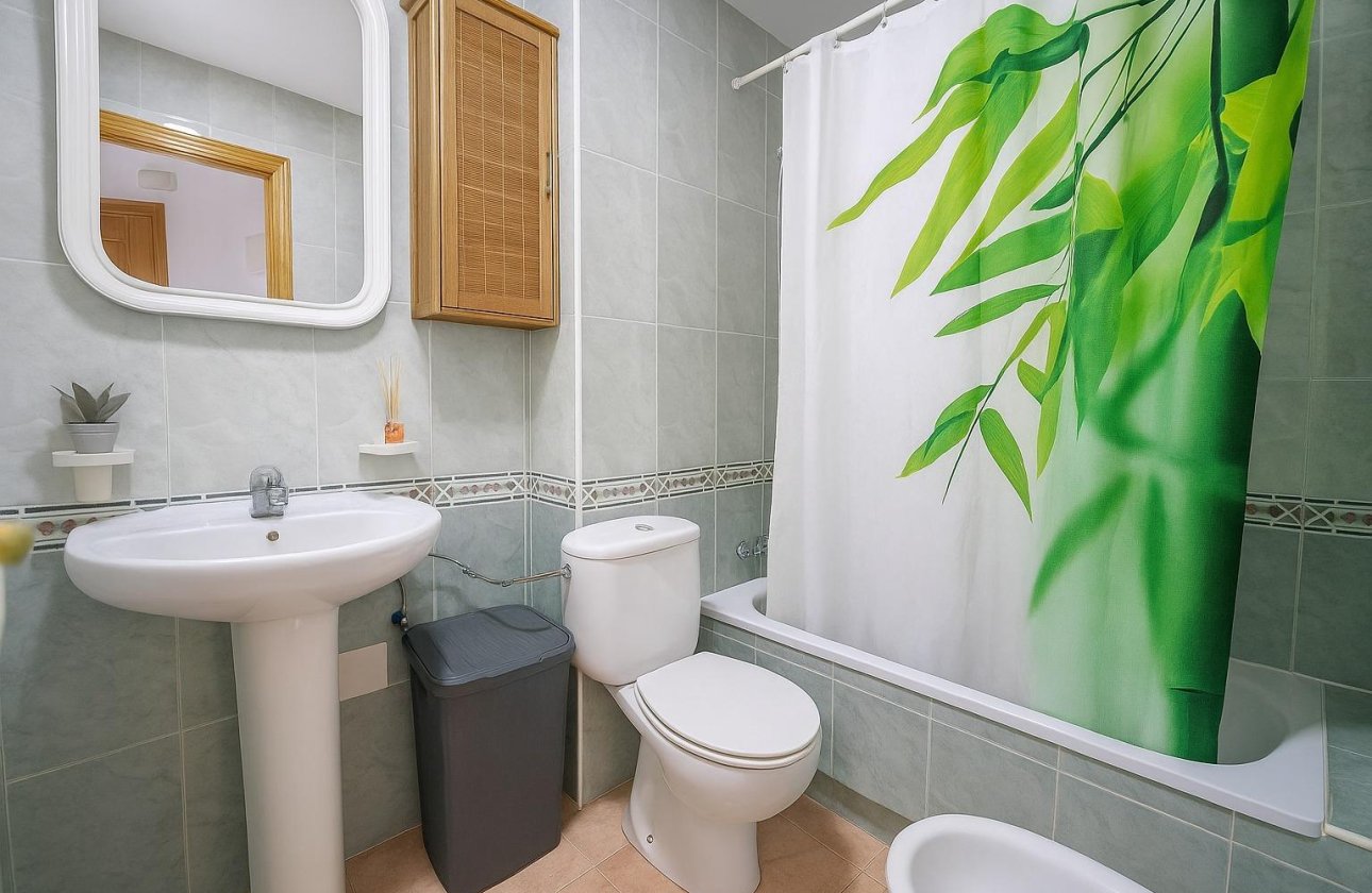 Revente - Appartement -
Torrevieja - Habaneras