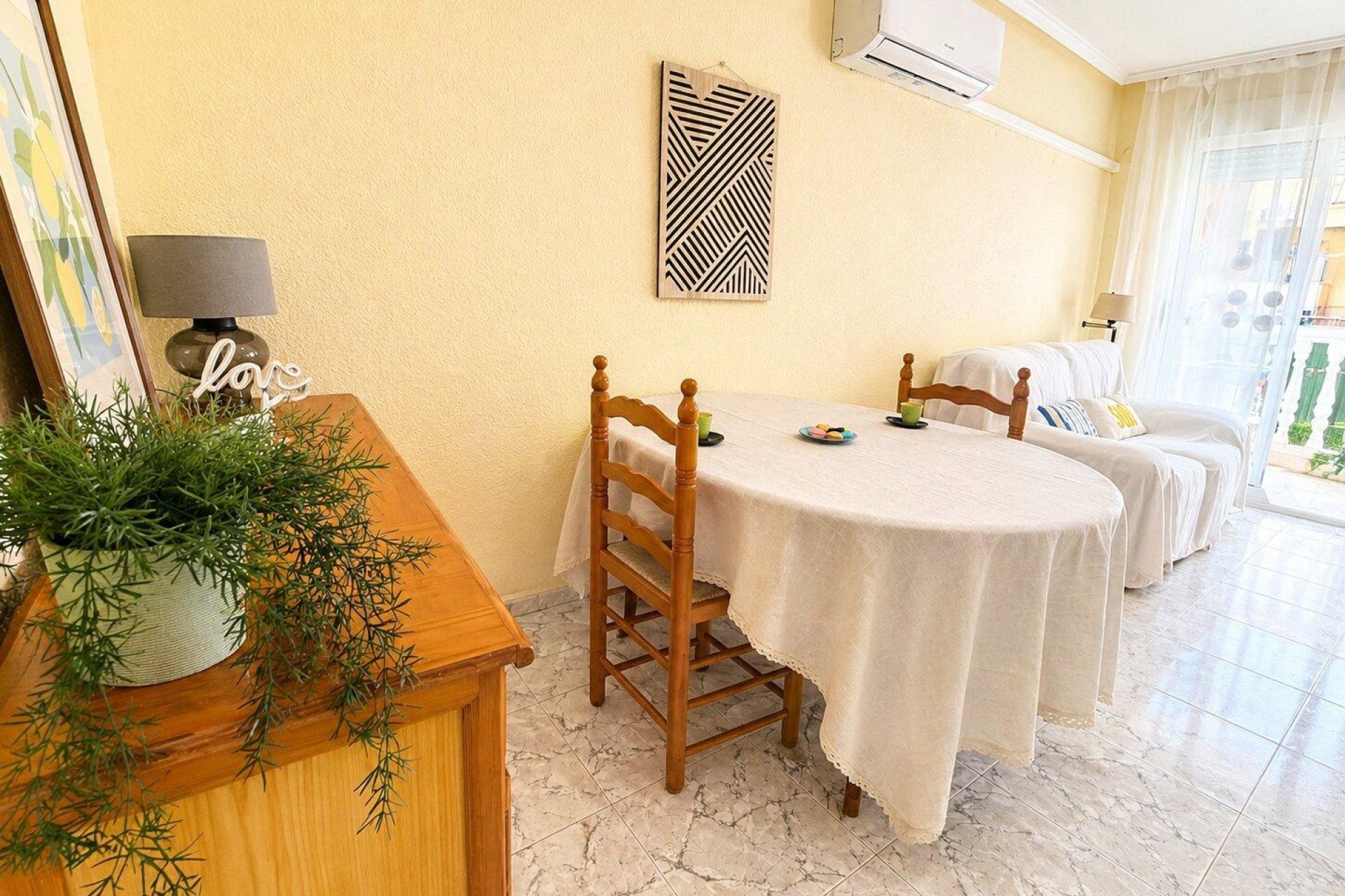 Revente - Appartement -
Torrevieja - Habaneras
