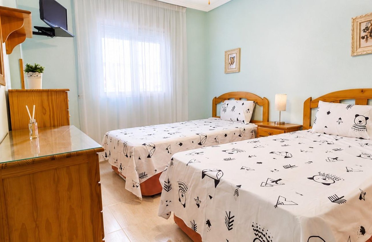 Revente - Appartement -
Torrevieja - Habaneras
