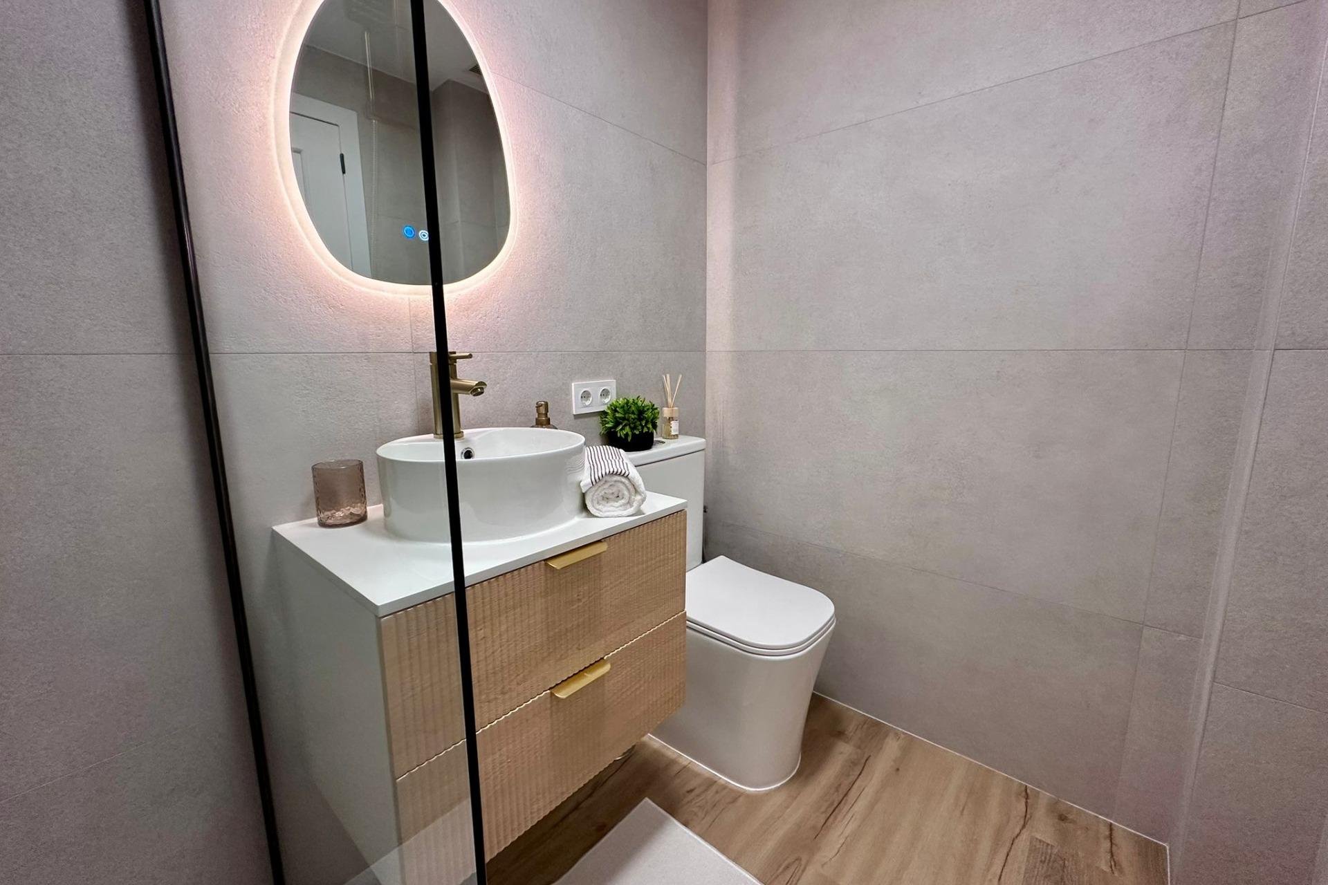 Revente - Appartement -
Torrevieja - Habaneras