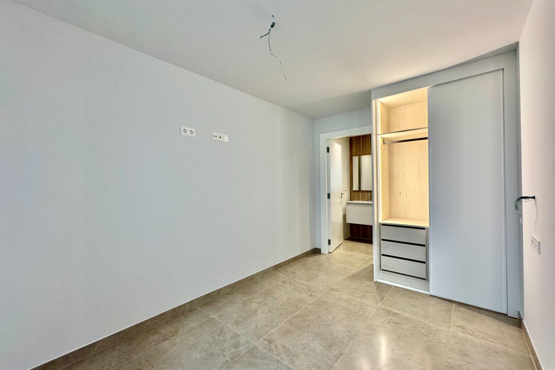 Revente - Appartement -
Torrevieja - Habaneras