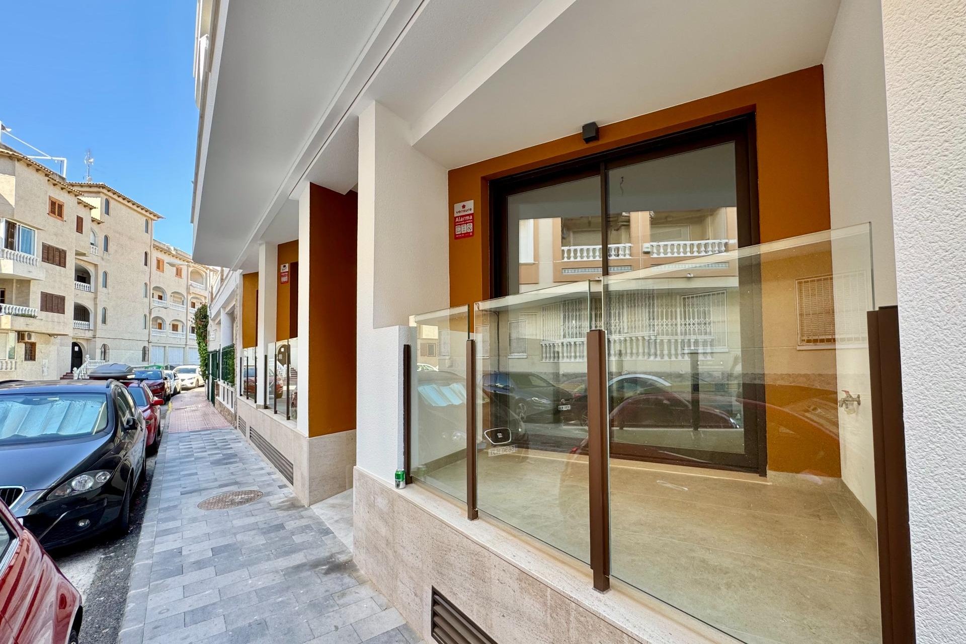 Revente - Appartement -
Torrevieja - Habaneras