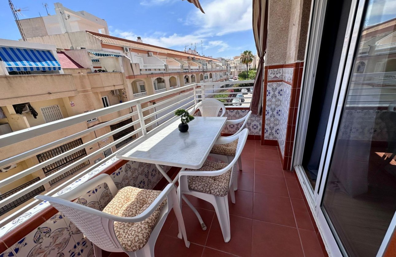 Revente - Appartement -
Torrevieja - Habaneras