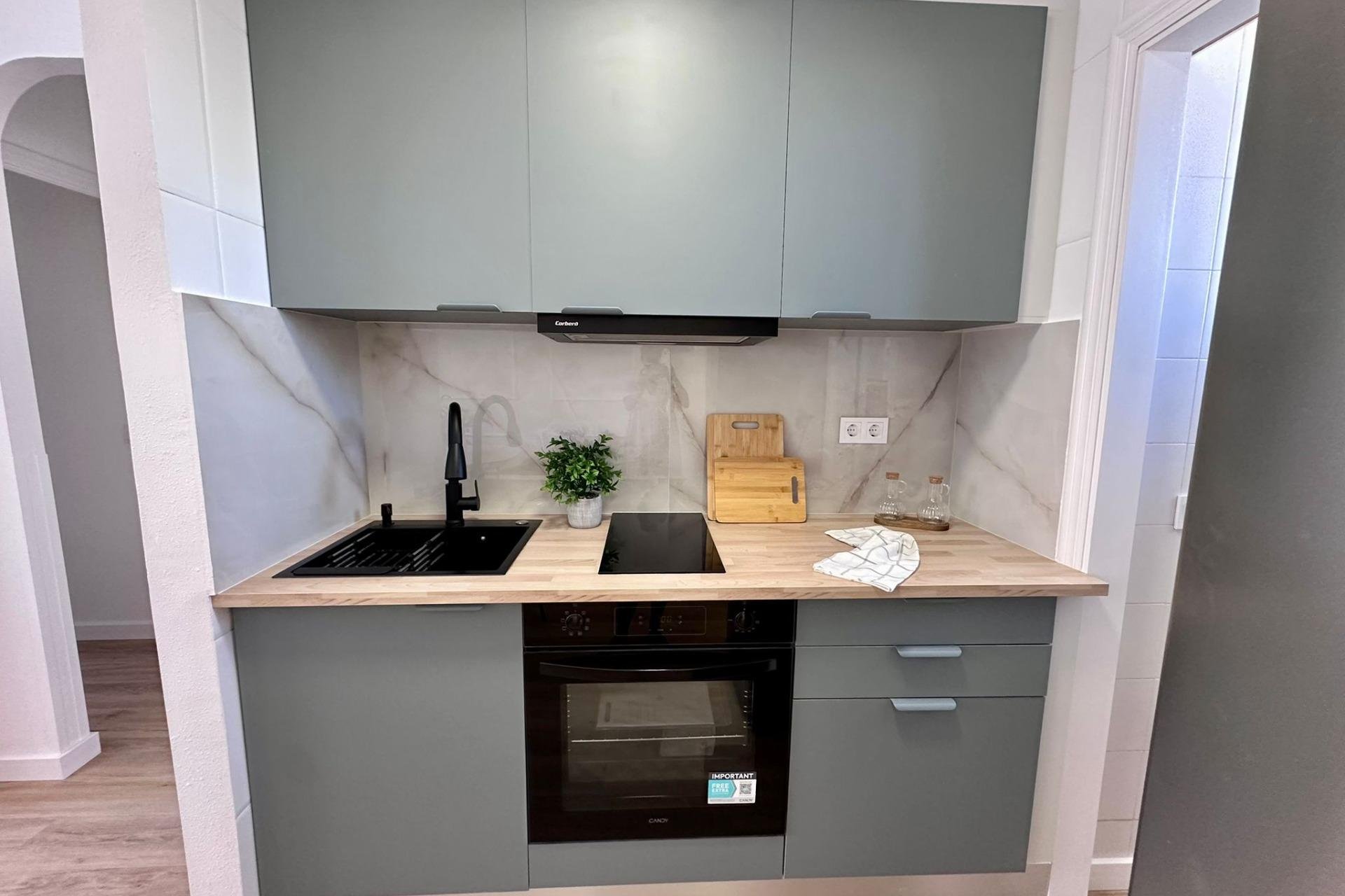 Revente - Appartement -
Torrevieja - Habaneras