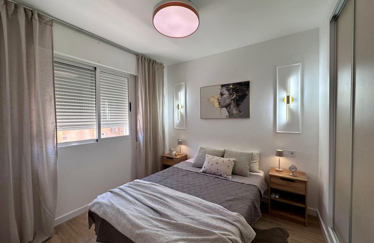 Revente - Appartement -
Torrevieja - Habaneras
