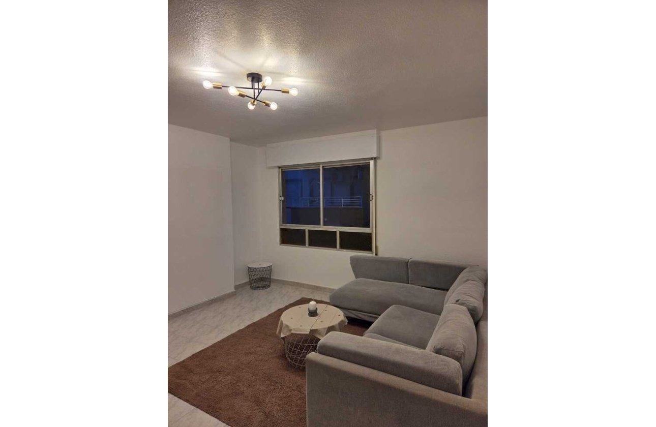 Revente - Appartement -
Torrevieja - Habaneras