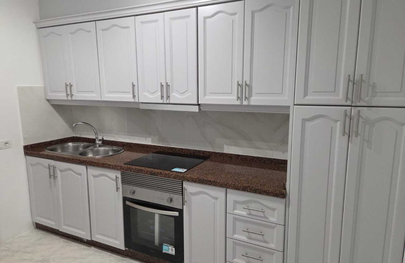 Revente - Appartement -
Torrevieja - Habaneras